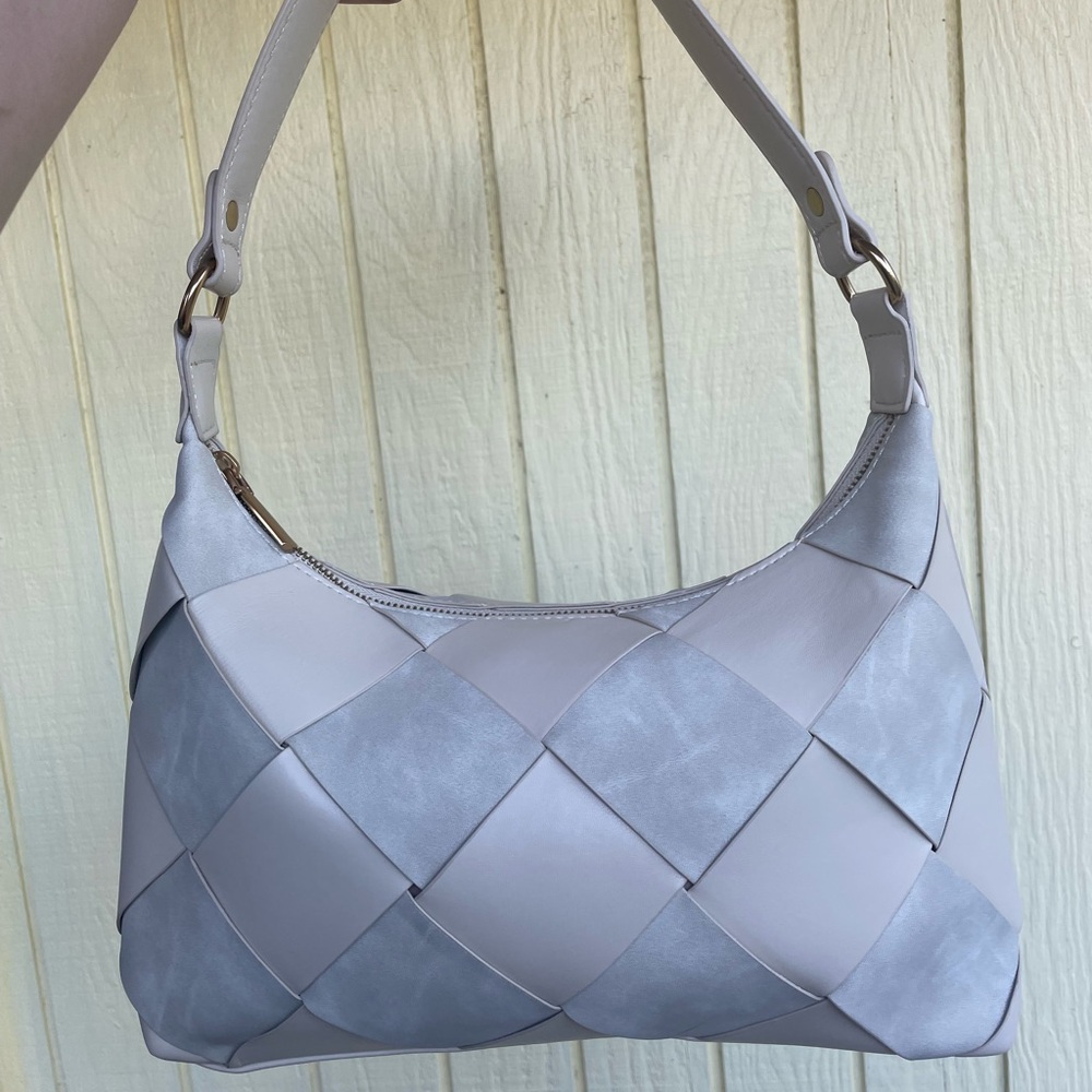 T.J.Maxx Chic Gray Woven Shoulder Bag